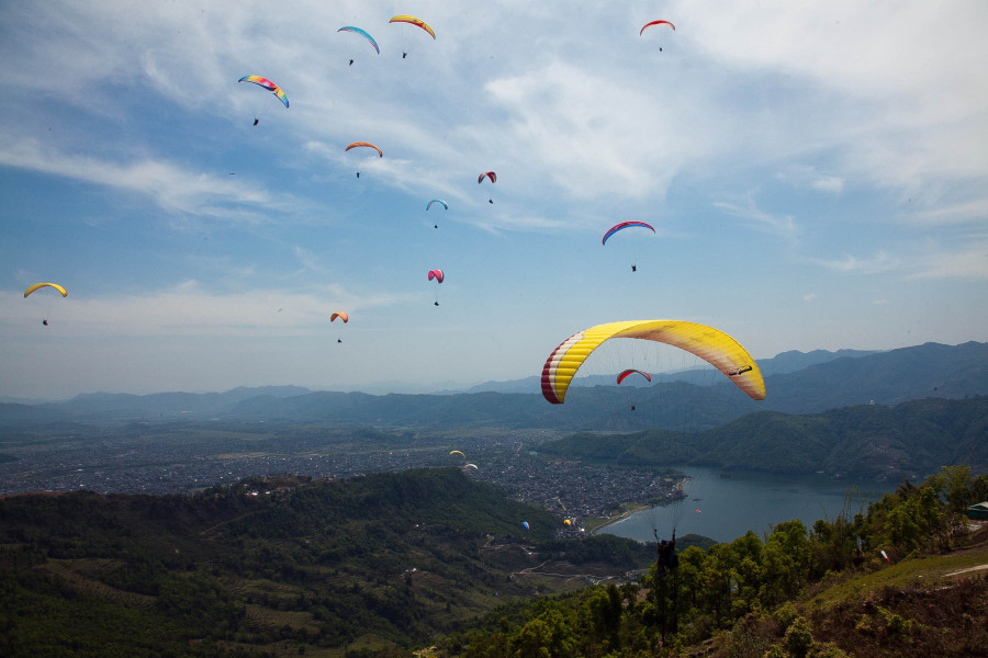Paragliding in Pokhara1
