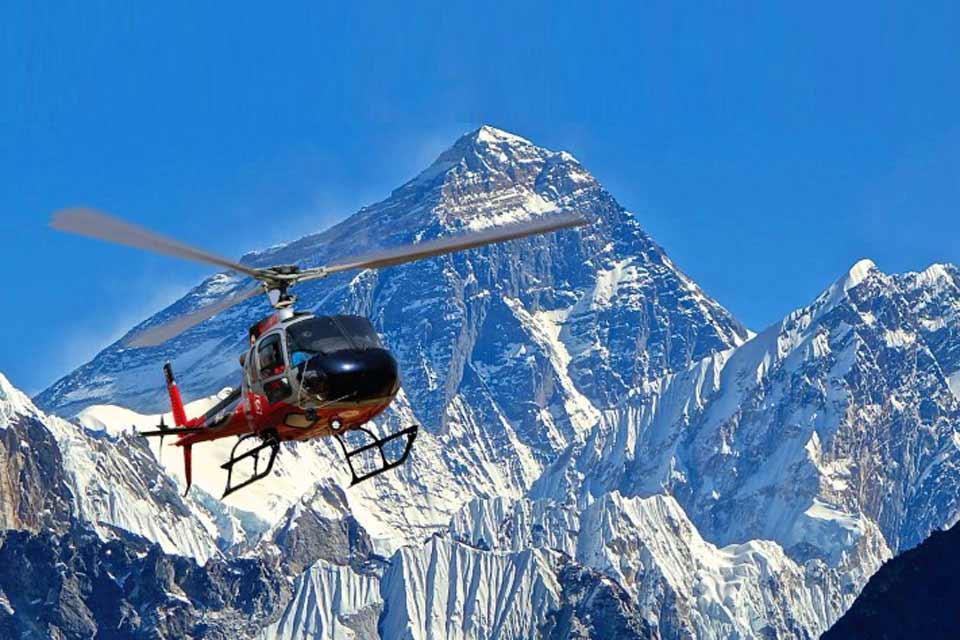 Landing Everest Base Camp Tour1